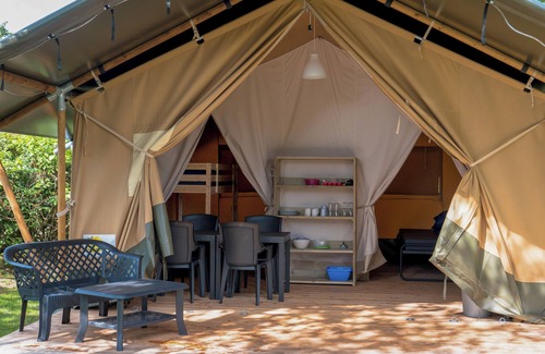 Lichtaart Complejo | Safari Tenten met Sanitair 4 personen