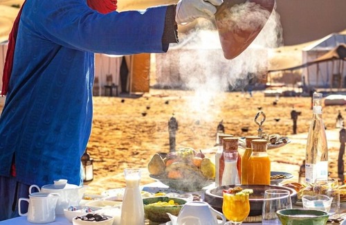 Taouz Alquiler De RV | Sahara traveling camp