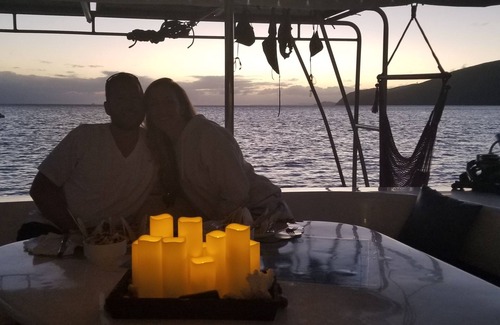 Estate Kings Quarter Alquiler De Eote | Catamarán de lujo de 50 pies con todo incluido