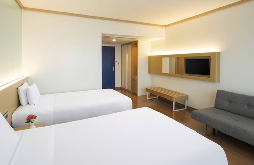 Susupe Complejo | Saipan World Resort