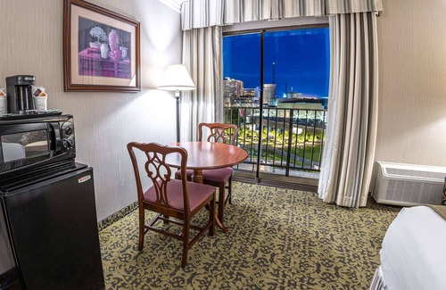 Downtown Salt Lake City Hotel | Salt Lake Plaza Hotel SureStay Collection by Best Western