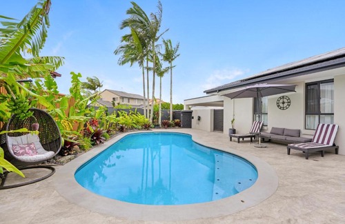 Runaway Bay Casa | Saltbreeze Boutique Guesthouse