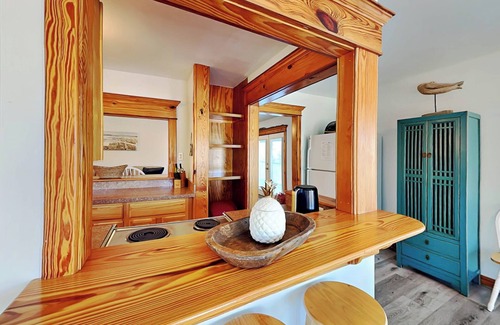 Tybee Island Casa | Saltcreek Sunsets | Gorgeous Marsh Views, Dock!