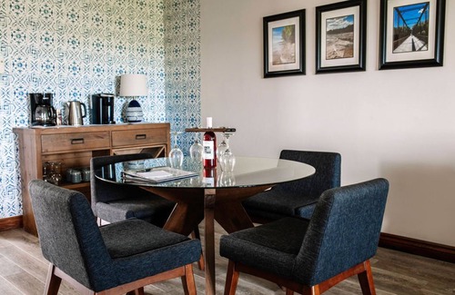 Central Huron Cabaña | Saltwater hot tub, near Blyth & Cowbell Brewing