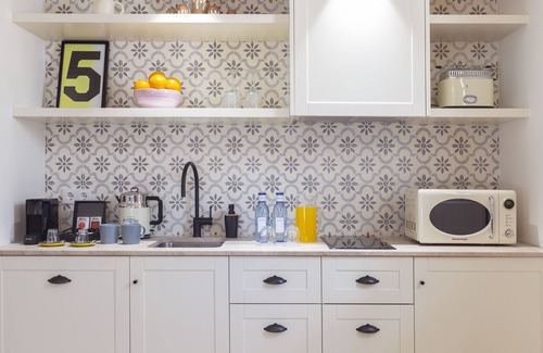 Cort Apartamento | Samaritana Suites