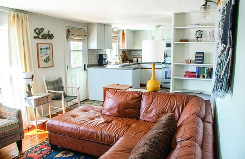 Dysart et al Casa | Sanctuary on Marquis, Family Cottage with Hot Tub