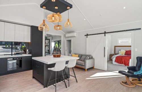 Pyes Pa Villa | Sanctuary Ridge