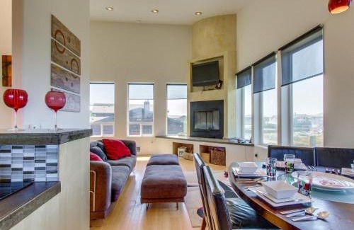 Gold Beach Casa | Sand Crab