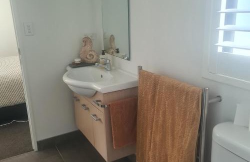 Snells Beach Apartamento | Sandspit Hideaway