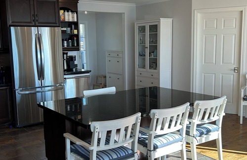 Dunnville Cabaña | Sandy Beachfront Bliss ~ Erie Waterfront ~ Wifi ~ Firepit ~ BBQ