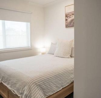 Peterborough Casa | Sandy feet retreat