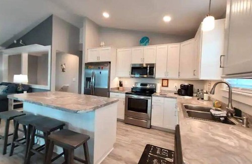 Caffeys Quarters Casa | Sandy Pants OBX/Duck