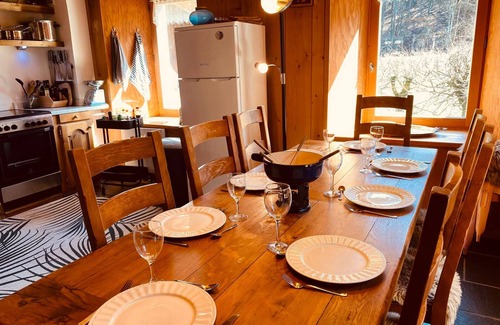 Samoens Chalet De Esquí | Chalet Savoyardo con Chimenea y Aparcamiento en Samoëns