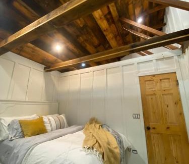 Gravenhurst Villa | Sawdust City Haus