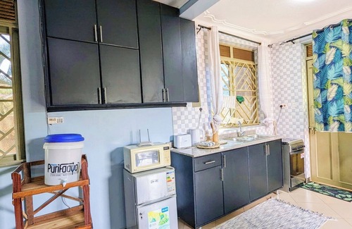 Bukoto Cama Y Desayuno | Sawe Homes 3