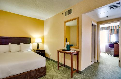 Southside Hotel | Sawridge Inn and Conference Centre Edmonton South