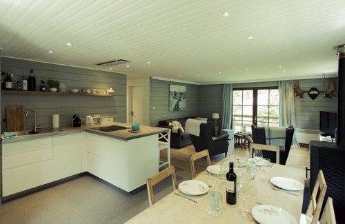 Buellingen Chalet De Esquí | Chalet escandinavo en exuberante vegetación y bosque ...