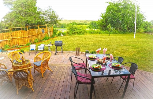 Varnhem Casa | Scenic accommodation in well-equipped villa with lake view | SE08047