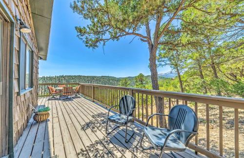 Alto Casa | Scenic Hideaway with Deck and Grill about 6 Mi to Ruidoso!