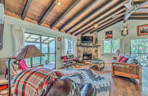 Alto Casa | Scenic Hideaway with Deck and Grill about 6 Mi to Ruidoso!