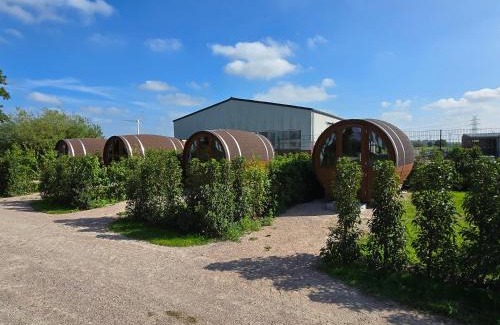 Buttel Otro | Schlaffass auf Stellplatz am Elbkrug 2 0