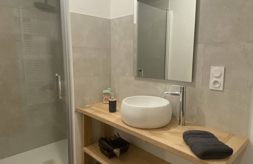 Le Val-d'Esnoms Cama Y Desayuno | Se Poser à la Campagne au Bord de la Piscine