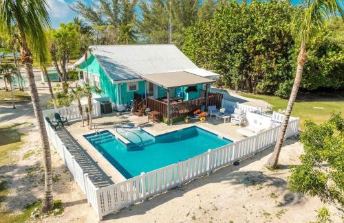 Breakers Casa | Sea Beauty - Charming Cottage with Pool and Private Beach Lot