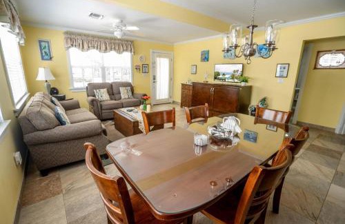 Breakers Casa | Sea Beauty - Charming Cottage with Pool and Private Beach Lot