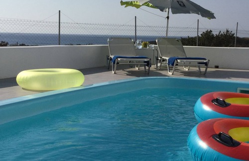 Lahania Villa | Sea Breeze Villa tradicional: playa de aguas cristalinas, piscina privada.