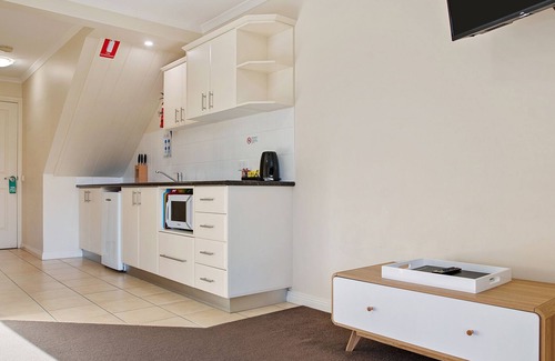 Port Campbell Hotel | Sea Foam Villas