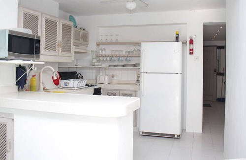 Bayville Apartamento | Sea Palm, on the Beach, Middle Apartment