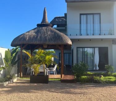 Pereybere Villa | Sea Rock Villa