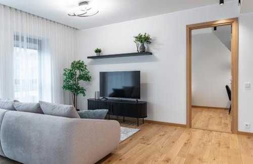 Kalamaja Apartamento | Sea View Family Apt in Kalaranna District with Balcony and Free Parking