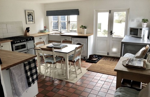 West Mersea Cabaña | Casa de cuatrocientos años con características originales y comodidades modernas.