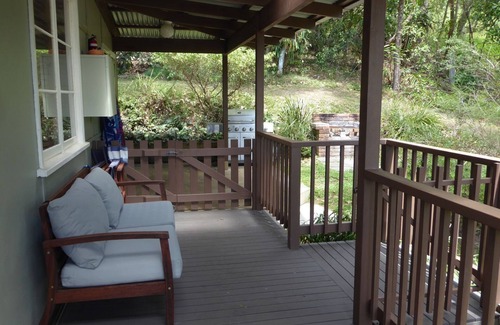 Avoca Beach Cabaña | Selva Seabreeze Cottage, a 300 metros de la playa