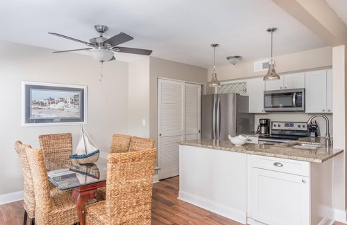 Seabrook Island Villa | ¡¡¡Nuevo listado!!! Totalmente renovado y amueblado con encanto rural