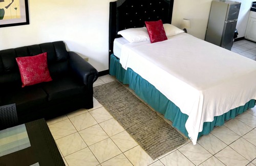 West End Hotel | SeaEsta Negril