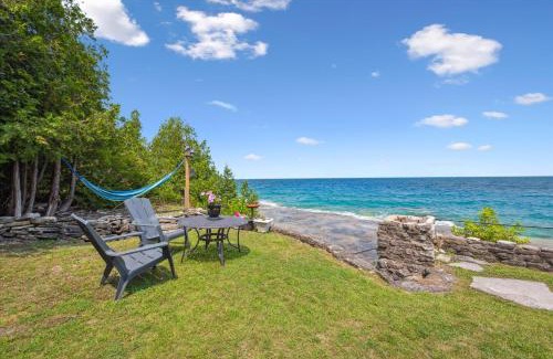 Lion's Head Casa | Seafari Stone Cottage - Georgian Bay