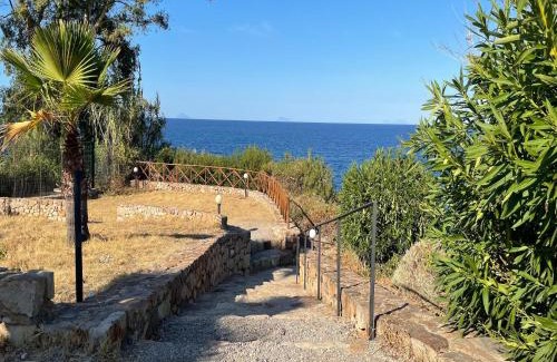 Milianni Apartamento | Seafront apartment in Finale