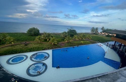San Juan Casa | Seafront Residences Vacation Getaway