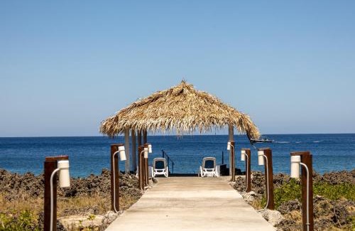 Antoneys Cay Hotel | Seagrape Plantation Resort & Dive Center