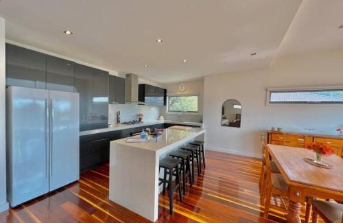 Apollo Bay Casa | Seamount - Apollo Bay. Dogs - Wood Fire - Spa