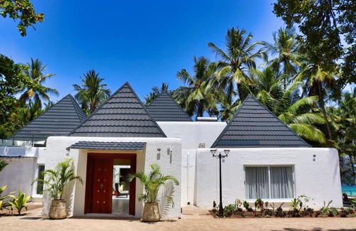 Diani Beach Hotel | Searenity Beach Villa