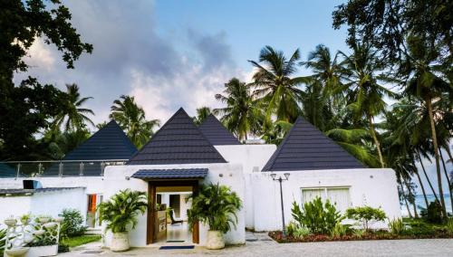 Diani Beach Hotel | Searenity Beach Villa