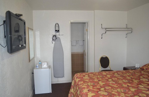 North Long Beach Hotel | Searle Motel