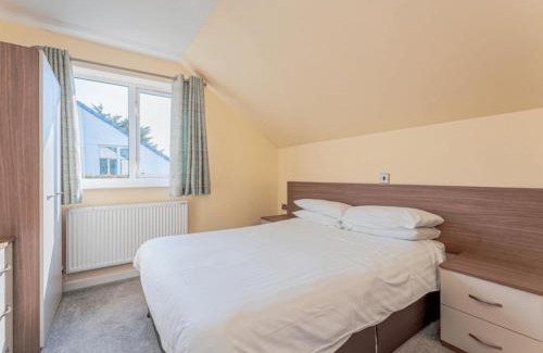 Woolacombe Villa | Seascape Villa 2 at Golden Coast Leisure Park F