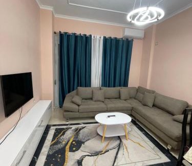 Shkembi i Kavajes Apartamento | Seaside Penthouse