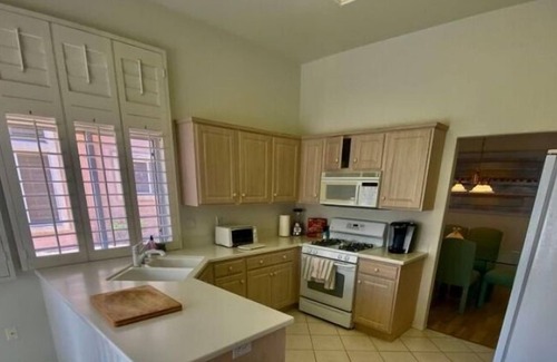 Desert Palms Apartamento | Seasonal - Fantastic Fun at Sun City Palm Desert 2 bed 2 bath