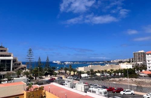 Los Cristianos Apartamento | SEAVIEW AND SUNSET Modern Apartment