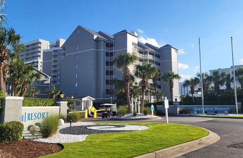 Arcadian Shores Apartamento | Seawatch Resort Family-friendly, 1-bedroom with ocean view and beach access.